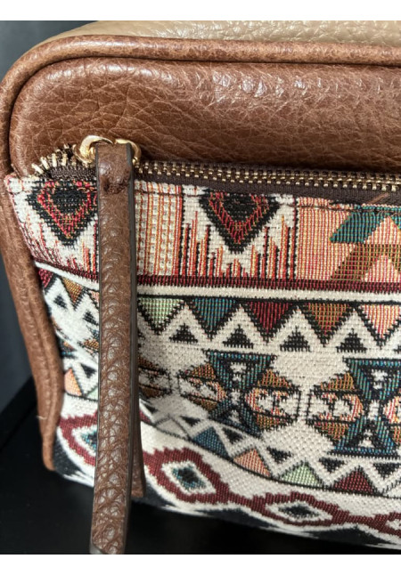 011. Bolso estampado étnico