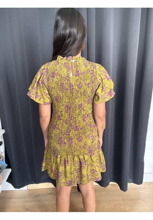 16. Vestido mini mangas