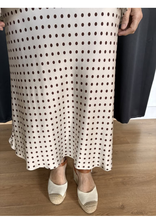 7. Falda estampada lunares