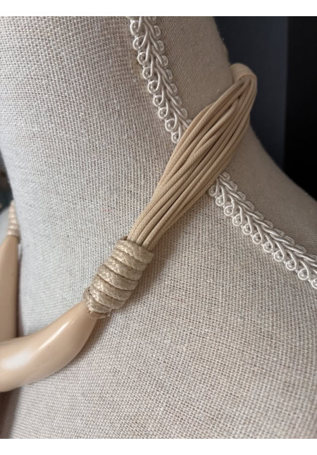 Collar Ñ
