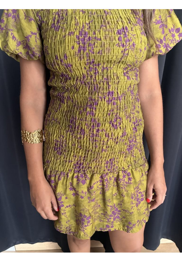 16. Vestido mini mangas