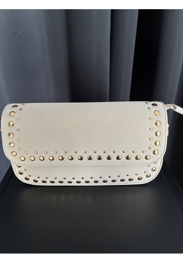 PV13. Bolso tachuelas