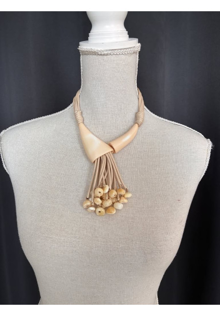 Collar Ñ