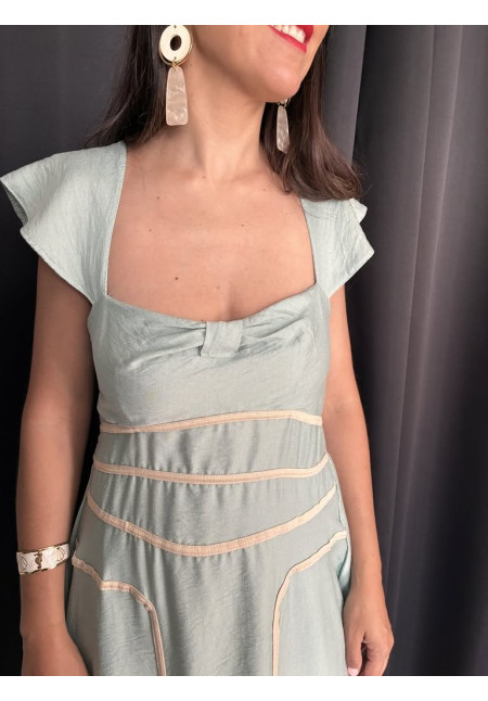 208. Vestido lazada pecho