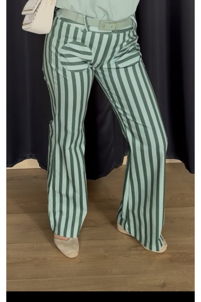 4. Pantalón rayas 