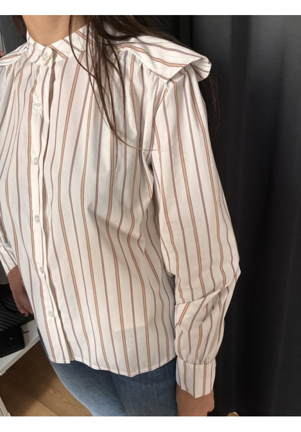 608. Camisa rayas hombreras