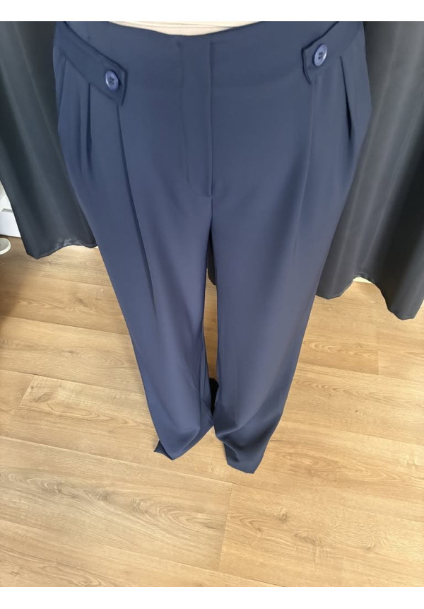 107. Pantalón trabillas