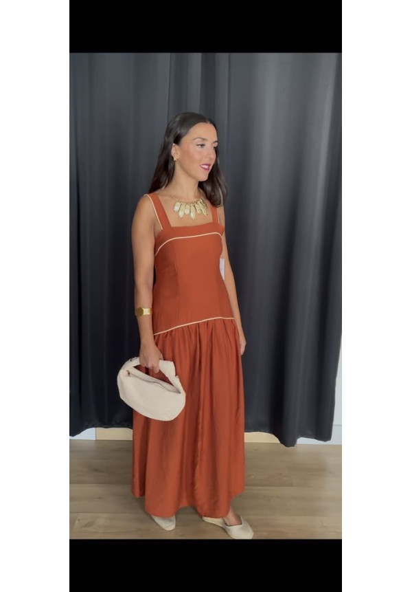 41. Vestido tirantes liso