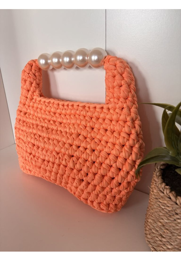8. Bolso perlas mediano