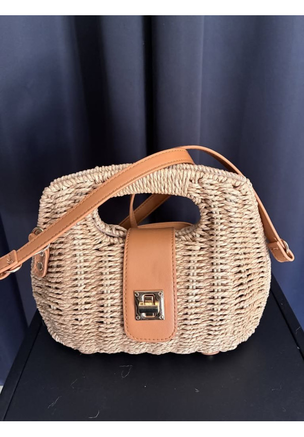 483. Bolso rígido rafia
