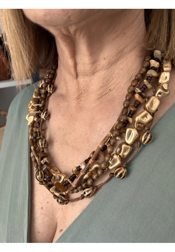 Collar Q
