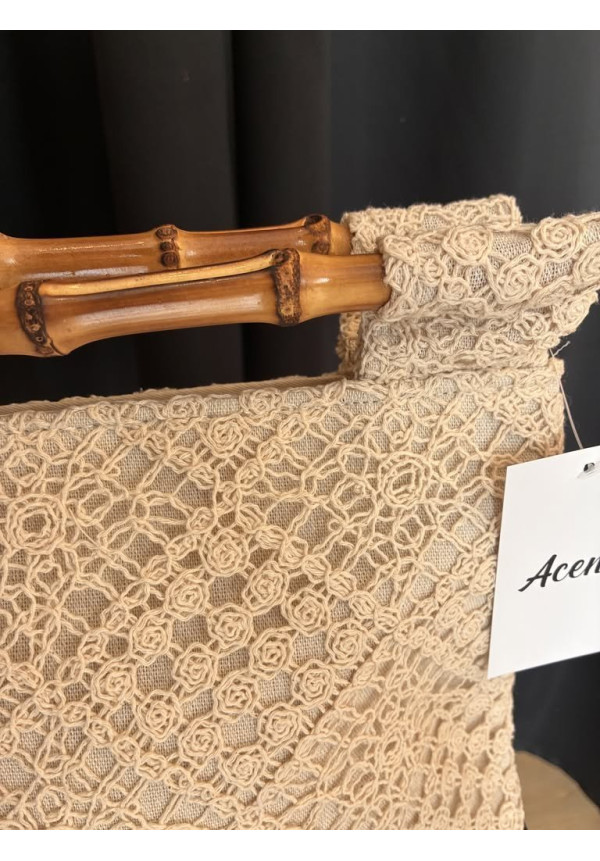 59. Bolso croché asa bambú