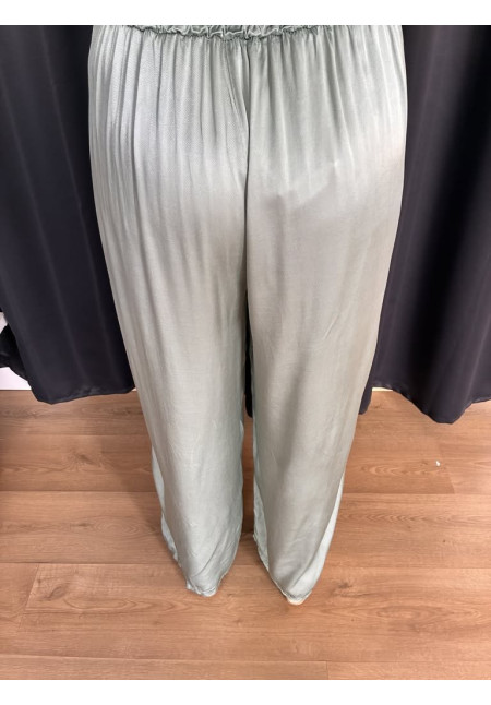 147. Pantalón seda básico