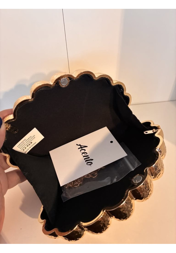 161. Clutch concha