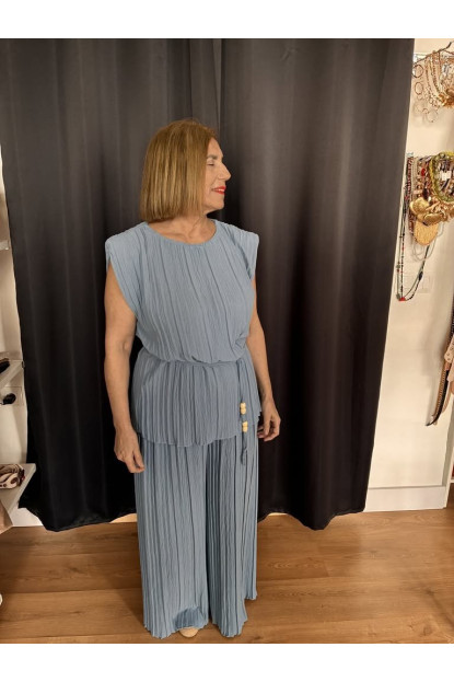 28. Conjunto plisado