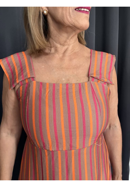 46. Vestido multirayas