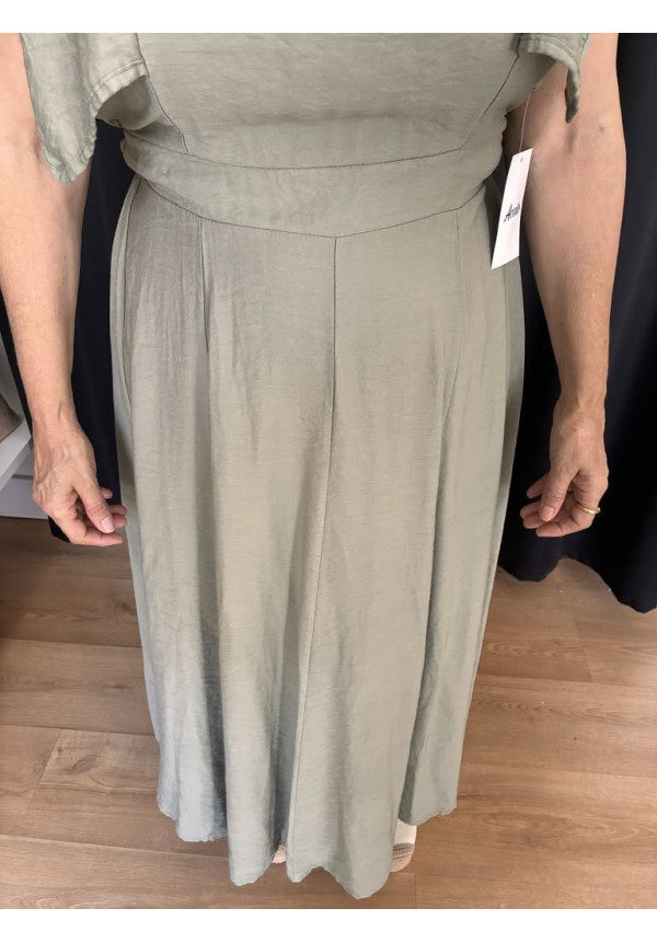 209. Vestido solapas