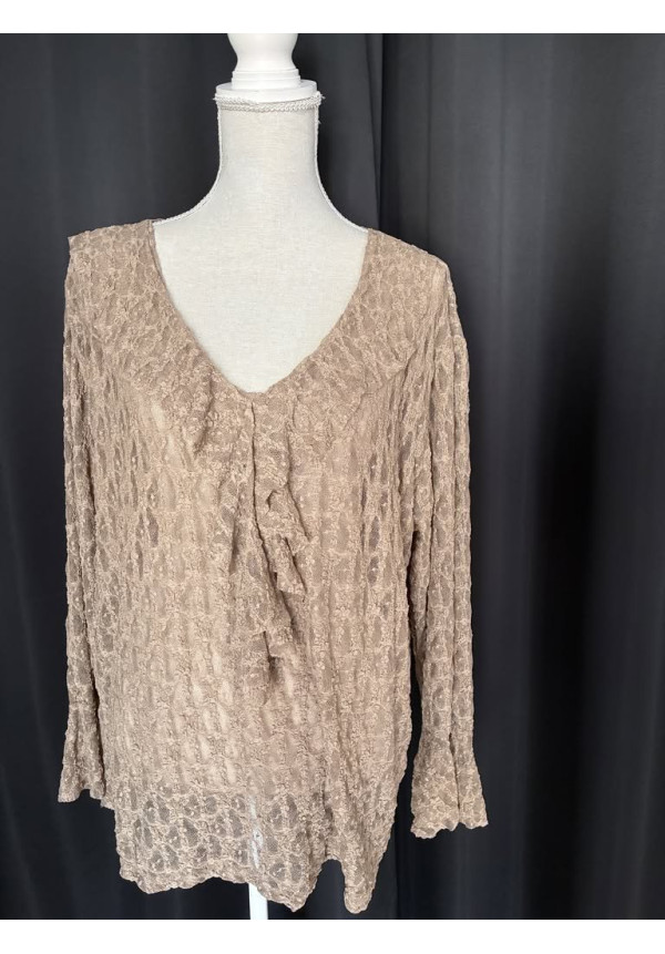 00132. Blusa encaje y volante 