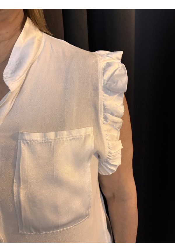 218. Camisa bolsillo satén