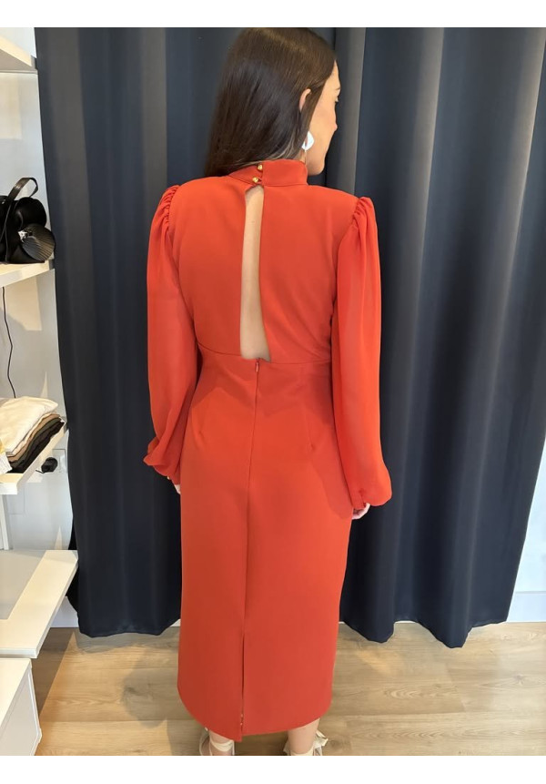 00108. Vestido escotes