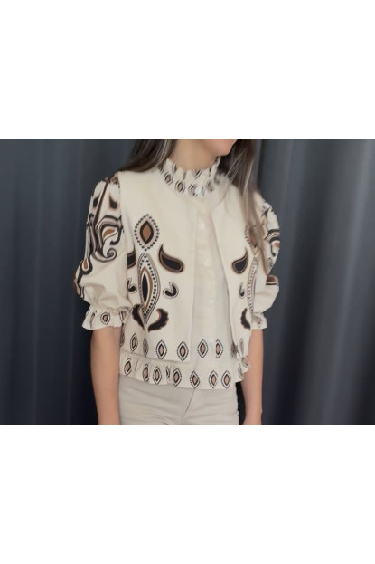 00100. Chaleco estampado