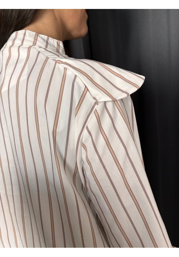 608. Camisa rayas hombreras