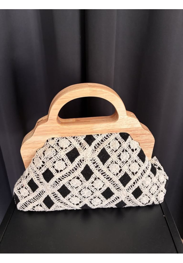 484. Bolso clutch asa madera