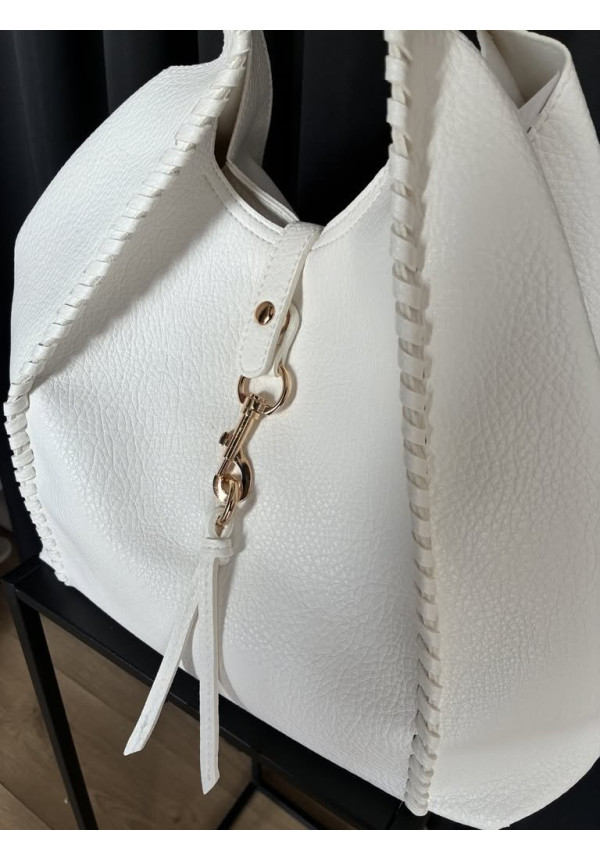 PV07. Bolso pespuntes cierre oro