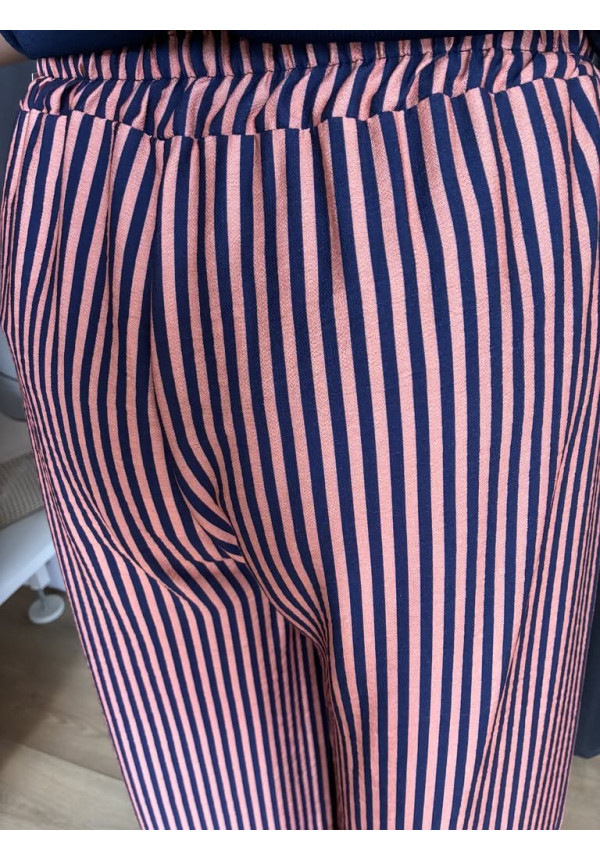 121. Pantalón mil rayas