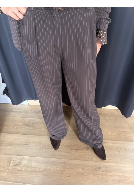 605. Pantalón pinzas diplomática