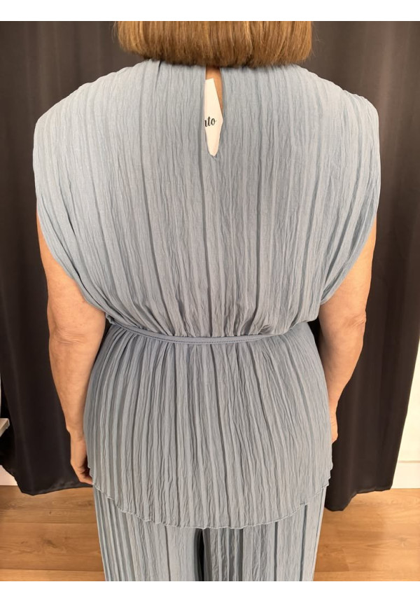 28. Conjunto plisado