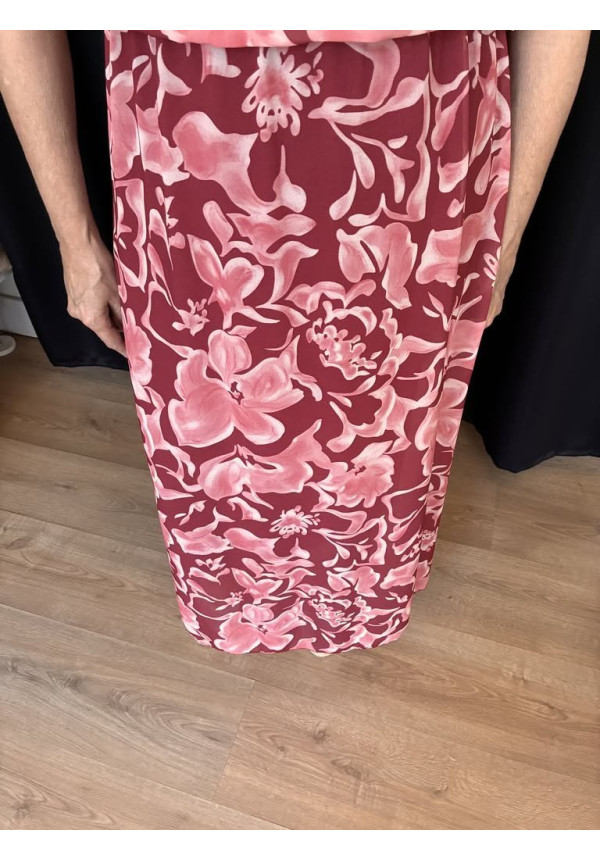 246. Vestido estampado hombreras