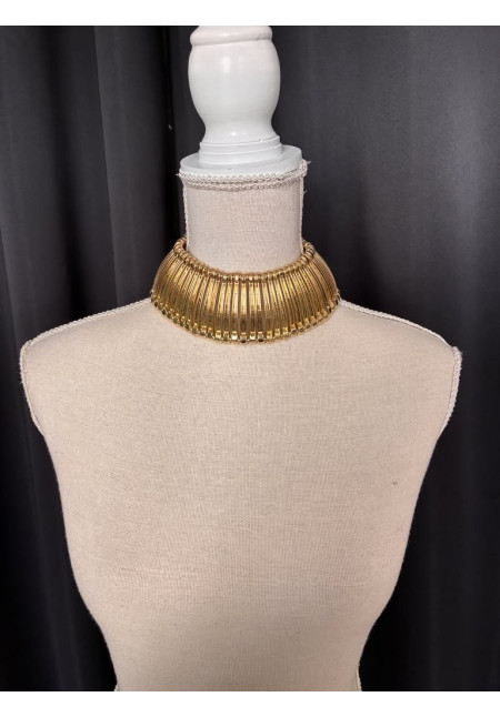 Collar Q